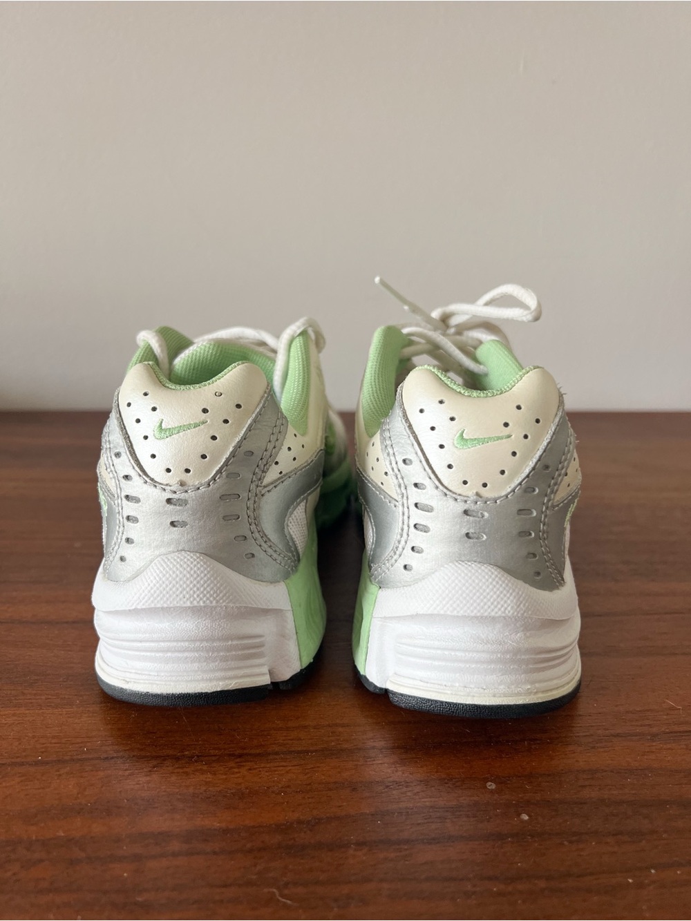 Vintage Nike Air Dual-D Running Shoes White Green Mesh Sneakers Women's Size 8 - Picture 3 of 7